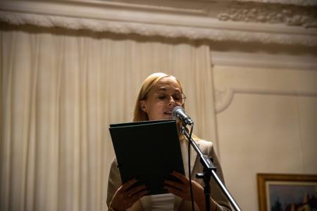 Ana PIsar Čivčić_povezovalka literarnega večera